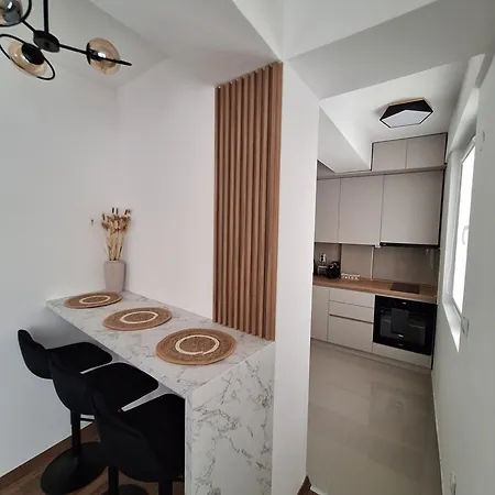 Premium Central Skopje Apartments & Free Private Parking Exterior photo