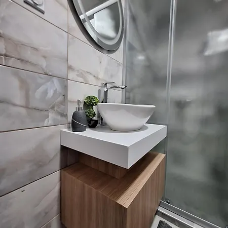 Premium Central Skopje Apartments & Free Private Parking Exterior photo