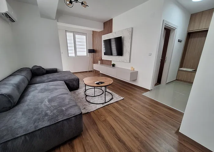 Premium Central Skopje Apartments & Free Private Parking